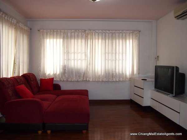 2 Houses For Rent and Sale in Moo Baan Nai Fun