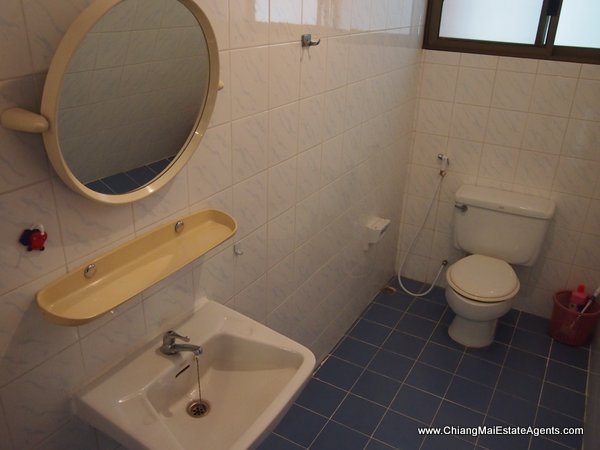2 Houses For Rent and Sale in Moo Baan Nai Fun