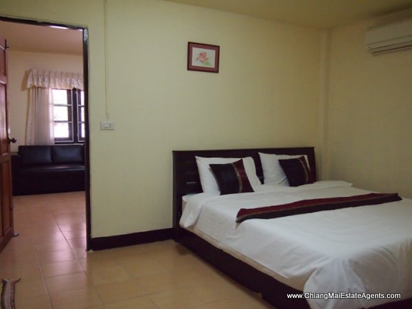2 Houses For Rent and Sale in Moo Baan Nai Fun