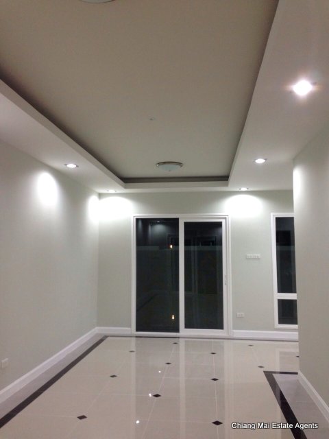 3 Bedroom Home in Chang Khlan For Sale