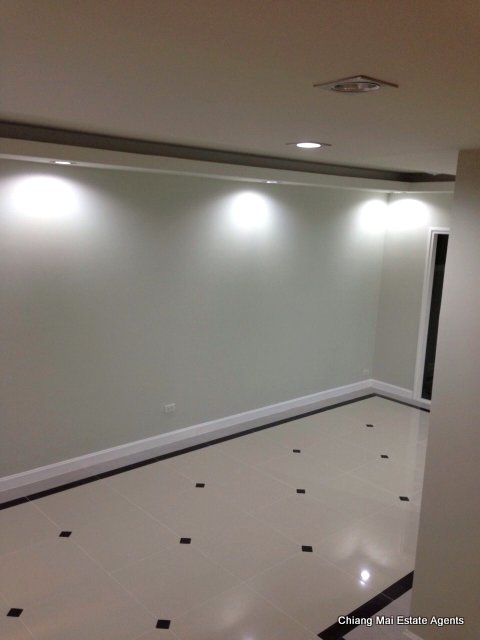 3 Bedroom Home in Chang Khlan For Sale