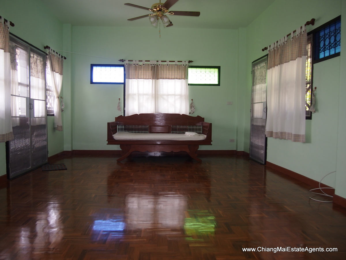 Unique Home in Moo Baan Pueksa
