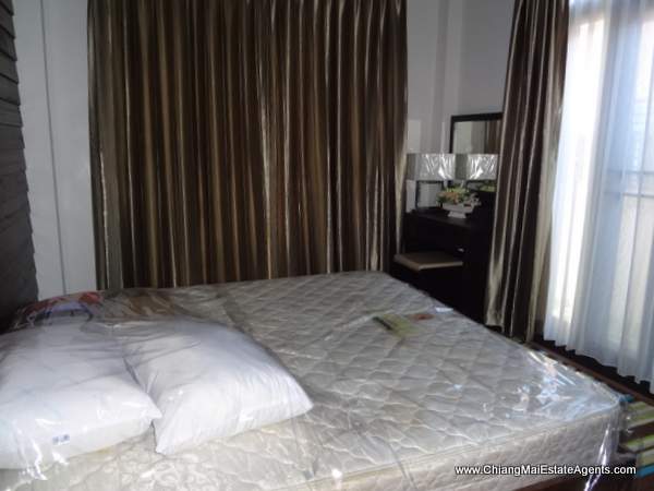 Home with External Office for Rent
