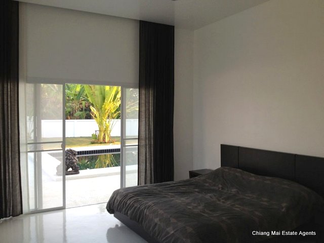 Wonderful 3 Bedroom/ 2 Bathroom Bungalow For Sale With Private Swimming Pool