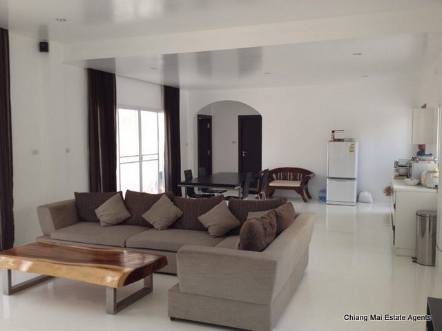 Wonderful 3 Bedroom/ 2 Bathroom Bungalow For Sale With Private Swimming Pool