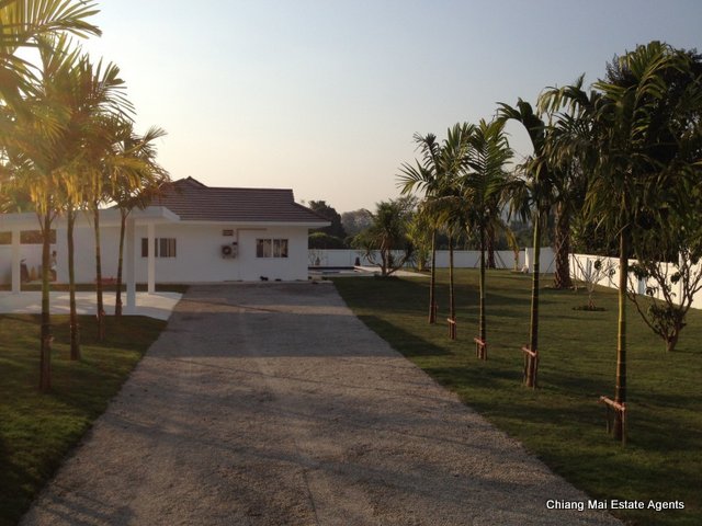 Wonderful 3 Bedroom/ 2 Bathroom Bungalow For Sale With Private Swimming Pool