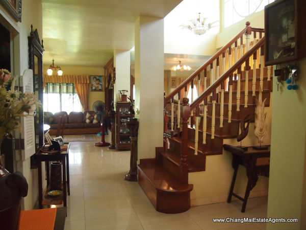 Stunning 4 Bedroom House on Large Plot