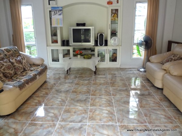 3 Bedroom Home in Koolpunt Ville 9