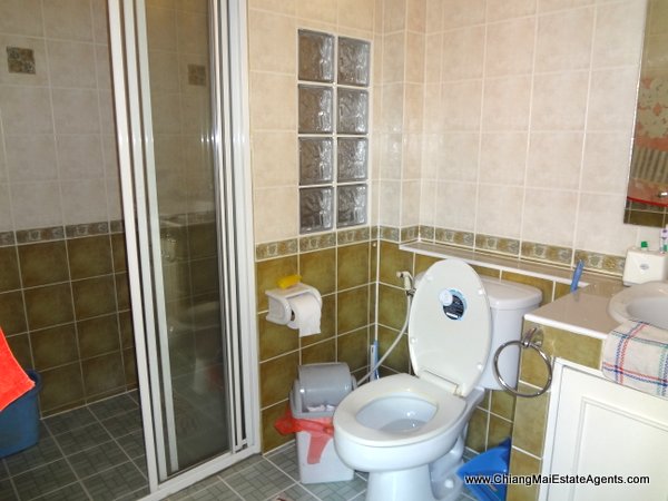 3 Bedroom Home in Koolpunt Ville 9