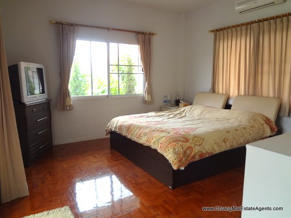 3 Bedroom Home in Koolpunt Ville 9