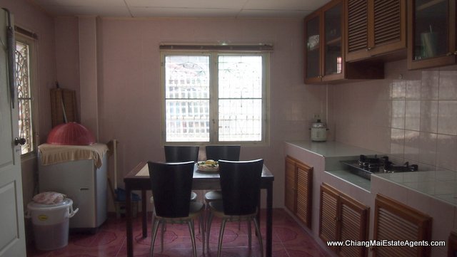 4 Bd, 2 Bth Fully Furnished Home For Rent