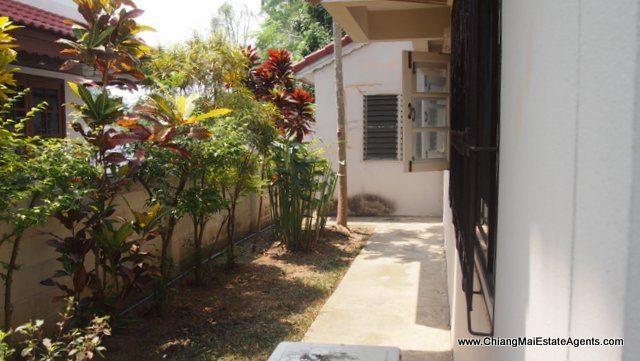 4 Bd, 2 Bth Fully Furnished Home For Rent