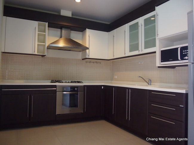 4 Bedroom House for Rent in LannaTara