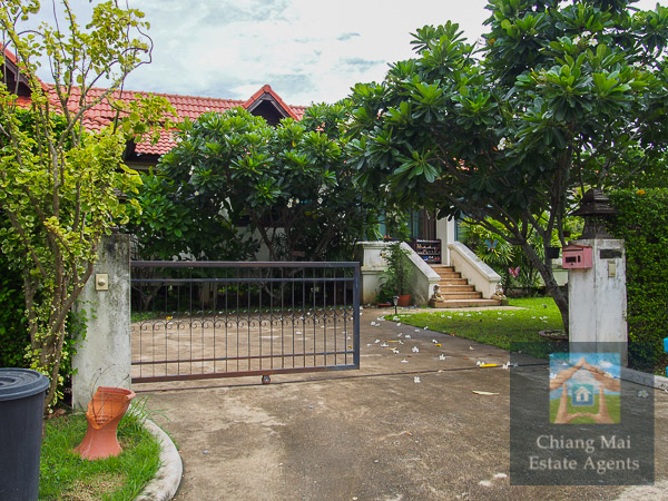 3 Bed Bungalow for Rent in Moo Baan Wangtan.