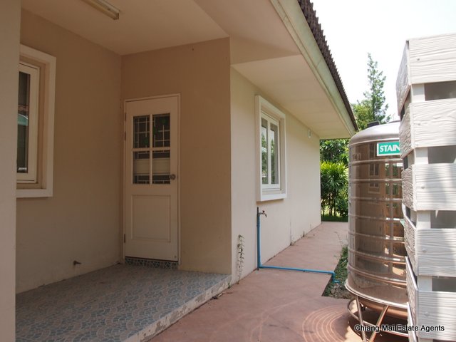 A Large and Appealing Home for Rent in Moo Bahn Home in Park