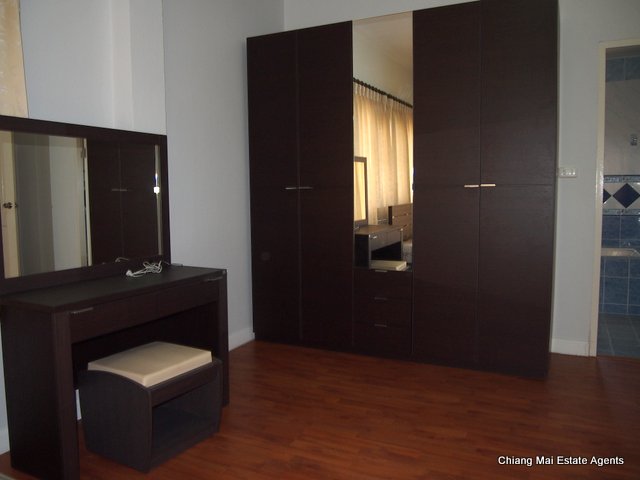 A Large and Appealing Home for Rent in Moo Bahn Home in Park