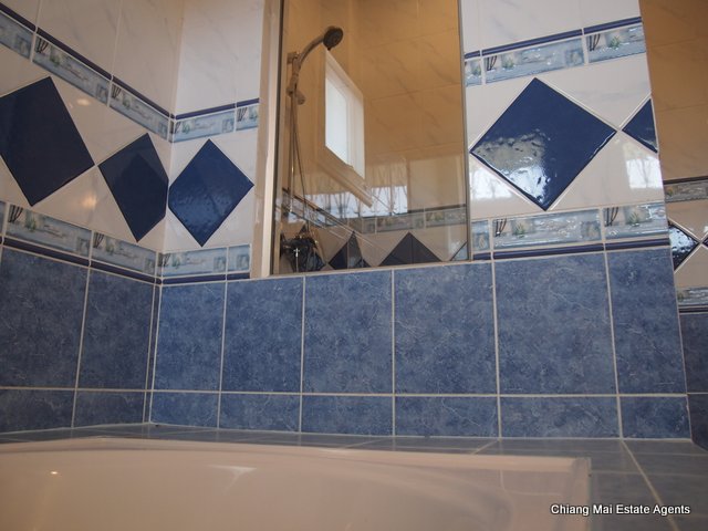 A Large and Appealing Home for Rent in Moo Bahn Home in Park
