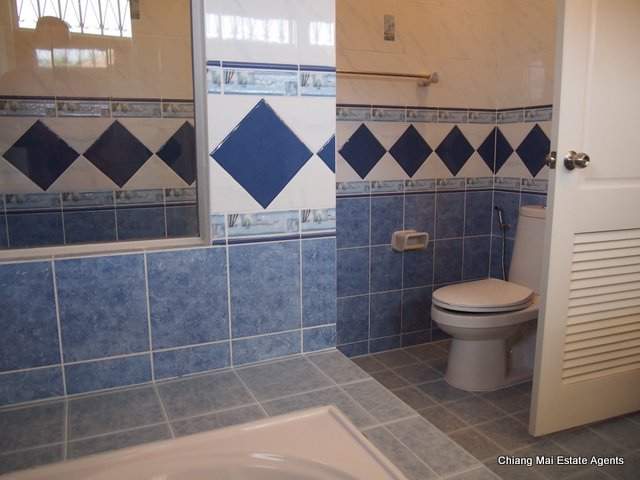 A Large and Appealing Home for Rent in Moo Bahn Home in Park