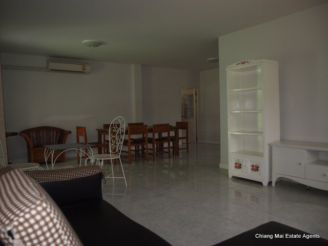 A Large and Appealing Home for Rent in Moo Bahn Home in Park
