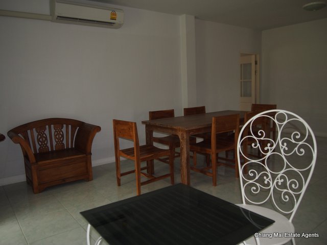 A Large and Appealing Home for Rent in Moo Bahn Home in Park