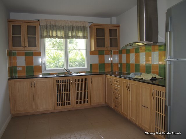 A Large and Appealing Home for Rent in Moo Bahn Home in Park