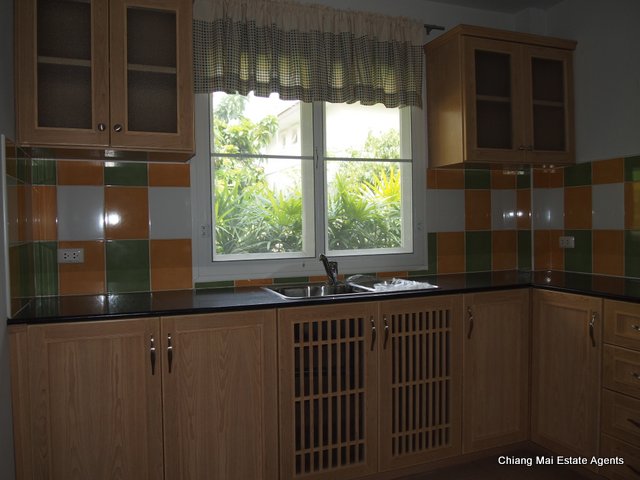A Large and Appealing Home for Rent in Moo Bahn Home in Park