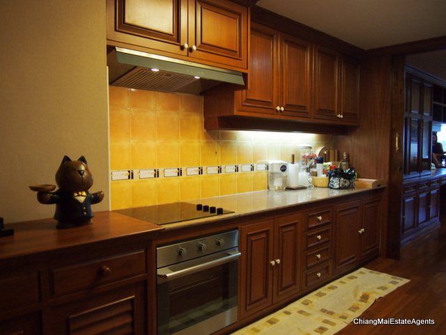 Superb 3 Bed/ 3 Bath Condo for Rent
