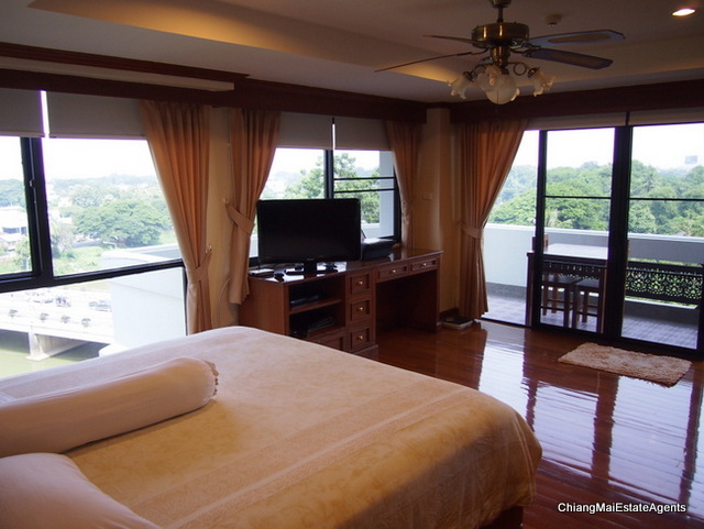 Superb 3 Bed/ 3 Bath Condo for Rent