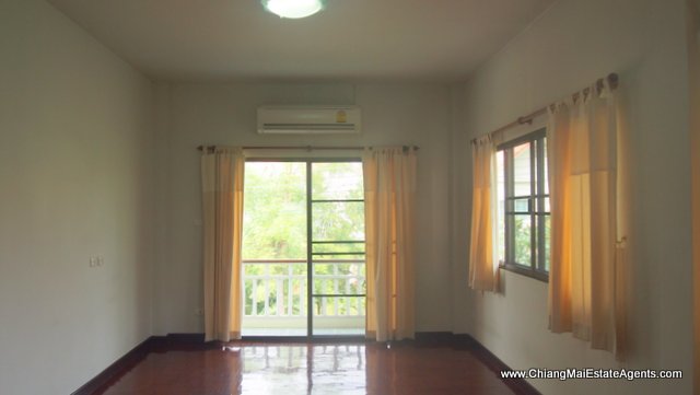 4 Bd, 3 Bth. House For Rent Hang Dong