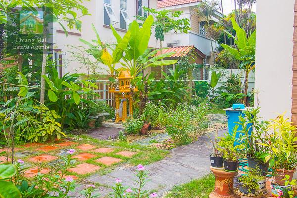 Lovely 3 Bedroom House For Rent