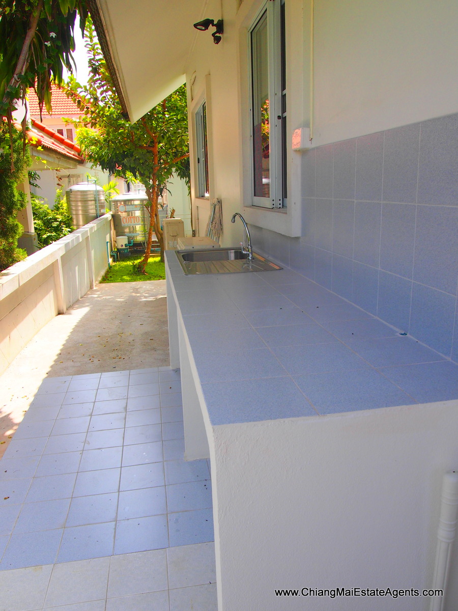 Comfortable 3 Bedroom Bungalow