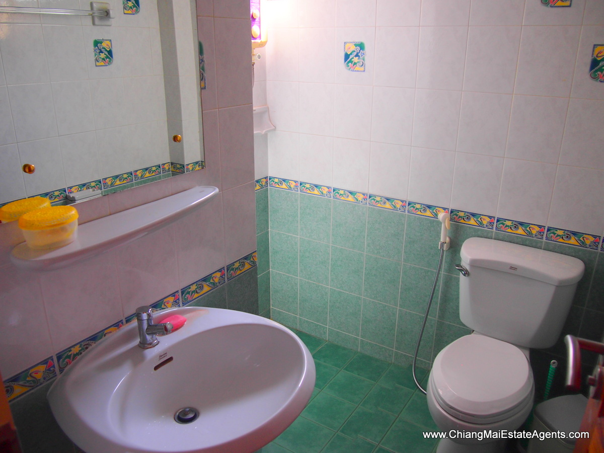 Comfortable 3 Bedroom Bungalow