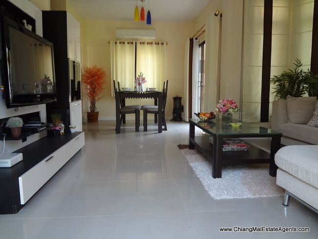 4 Bed Rental in Saraphi