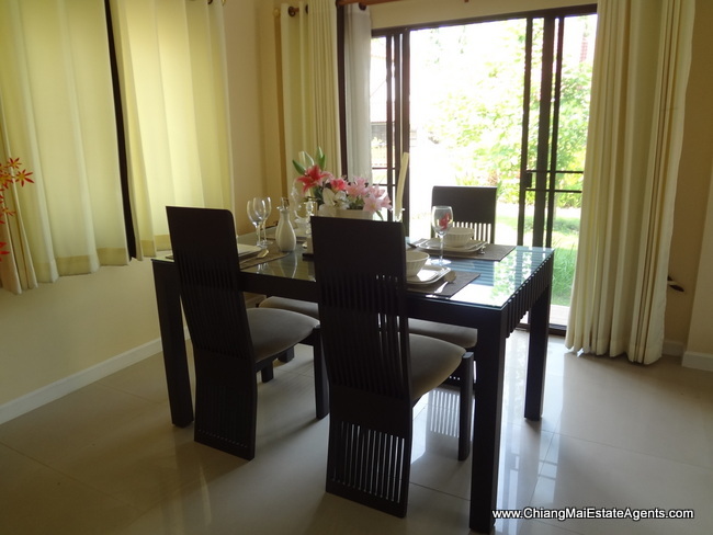 4 Bed Rental in Saraphi