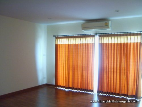 3 Bd, 2Bath Condo For Sale