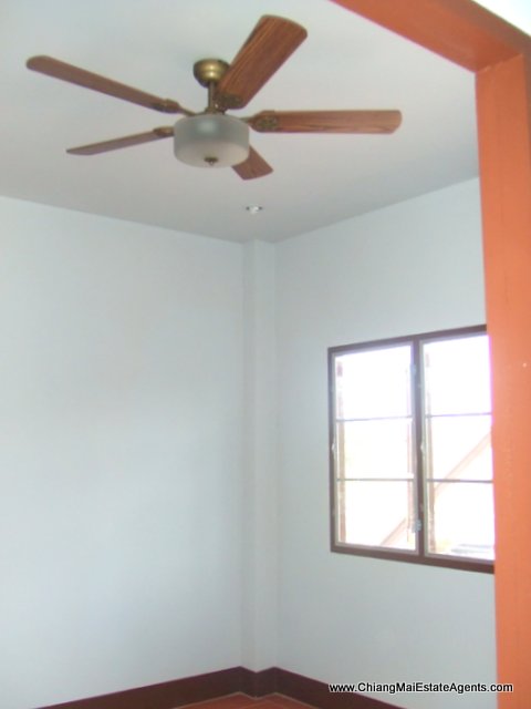 3 Bedroom house for sale in San Phra Net