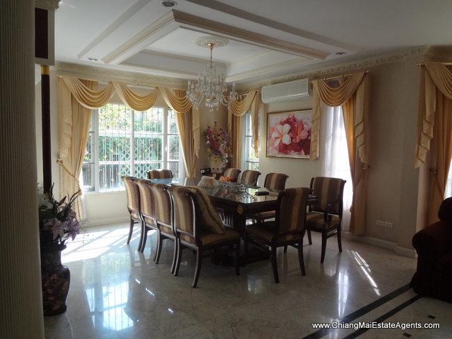 Beautiful 4 Bedroom house for rent in Hang Dong