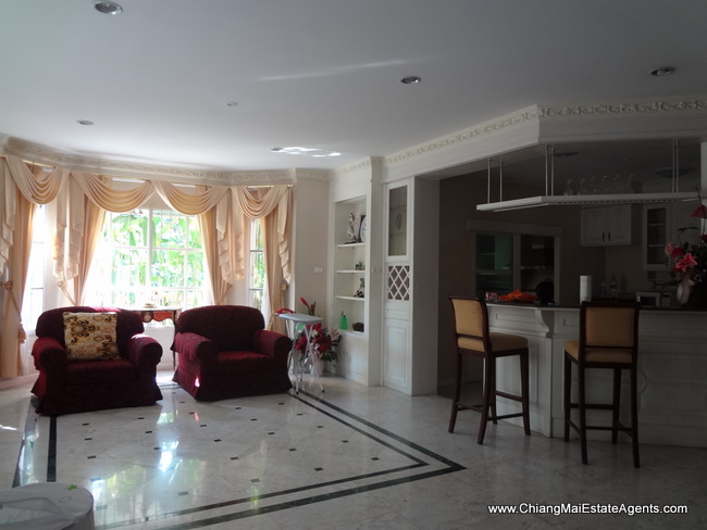 Beautiful 4 Bedroom house for rent in Hang Dong