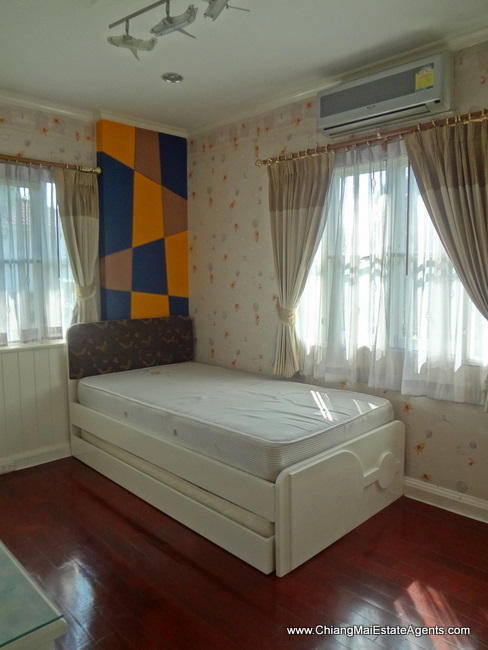 Beautiful 4 Bedroom house for rent in Hang Dong