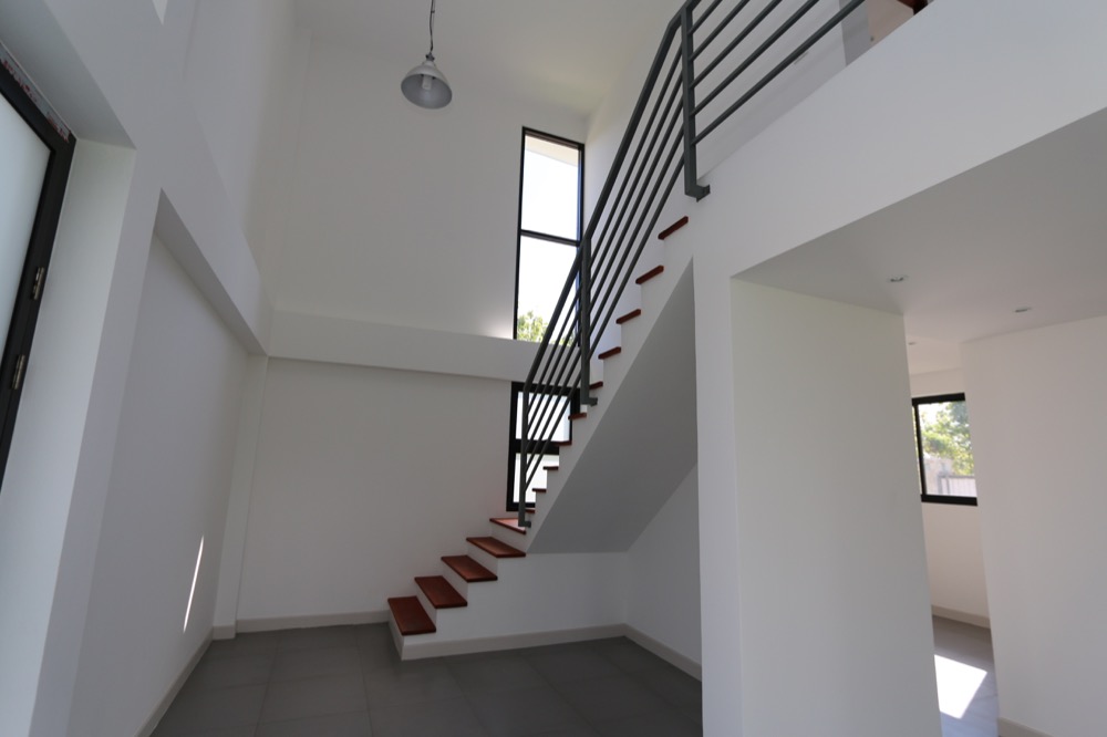 Modern House for Sale in Naam Phrae