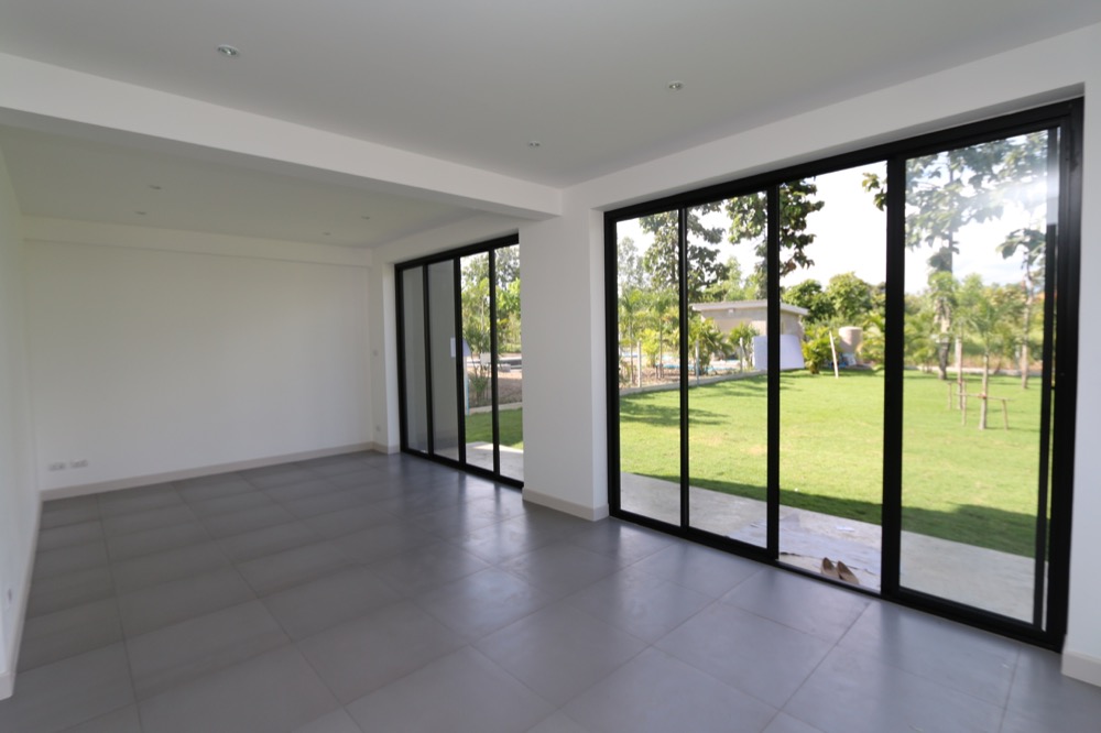 Modern House for Sale in Naam Phrae