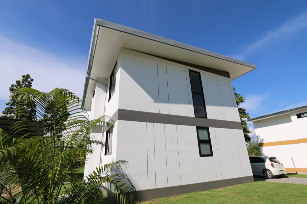 Modern House for Sale in Naam Phrae