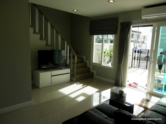 Townhouse For Rent