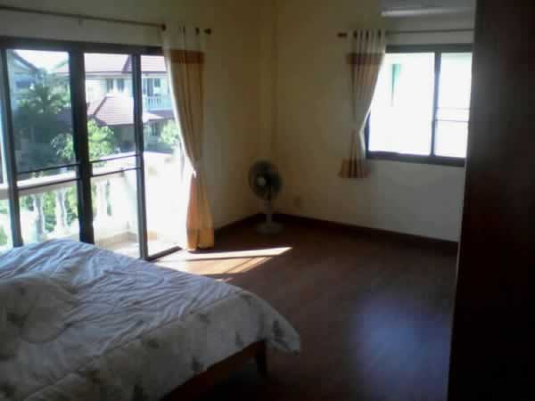 3 Bedroom House with Large Garden