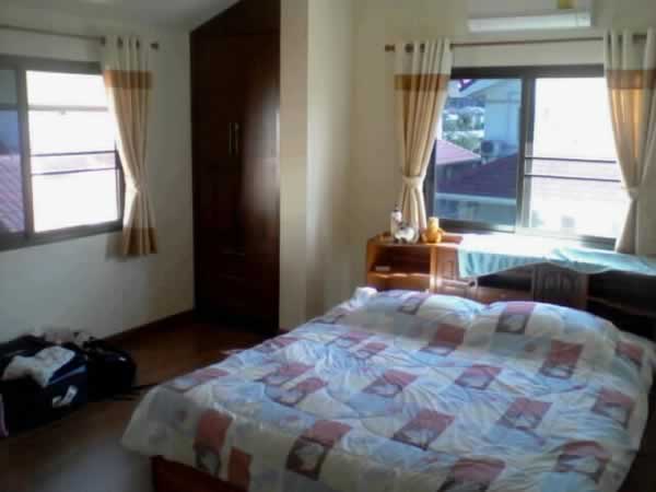 3 Bedroom House with Large Garden