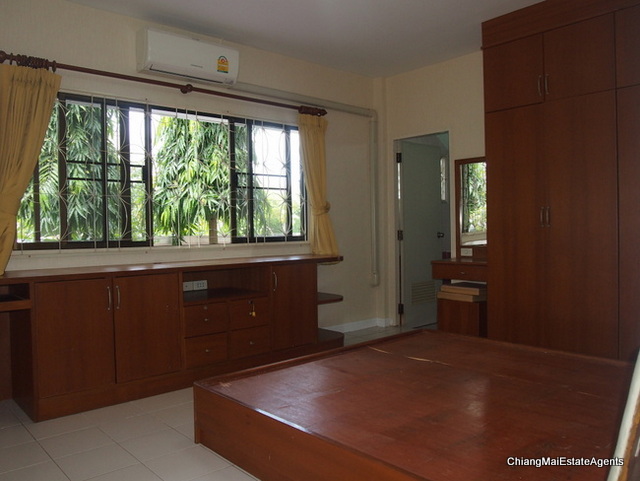 3 Bed/2 Bath Bungalow For Sale