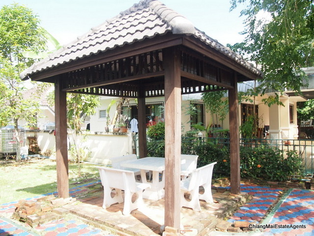 3 Bed/2 Bath Bungalow For Sale