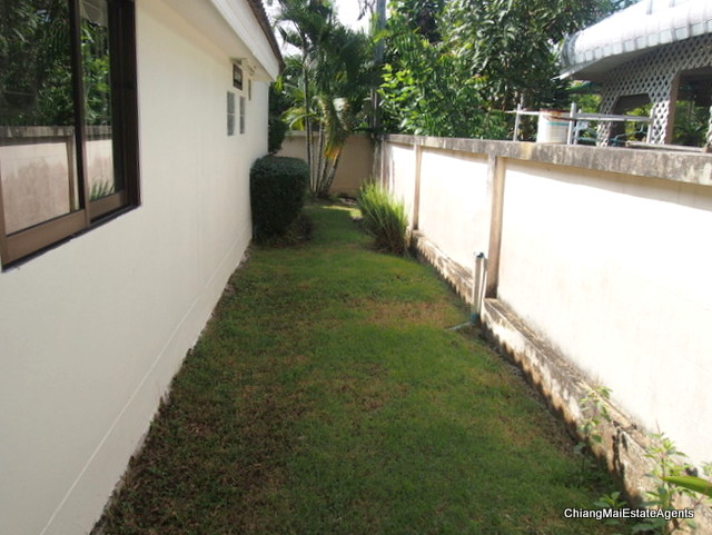 3 Bed/2 Bath Bungalow For Sale
