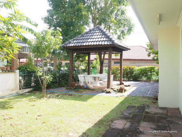 3 Bed/2 Bath Bungalow For Sale