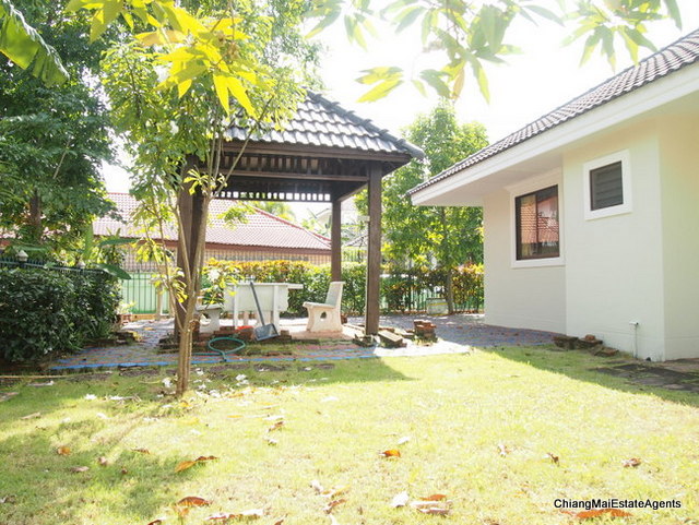 3 Bed/2 Bath Bungalow For Sale